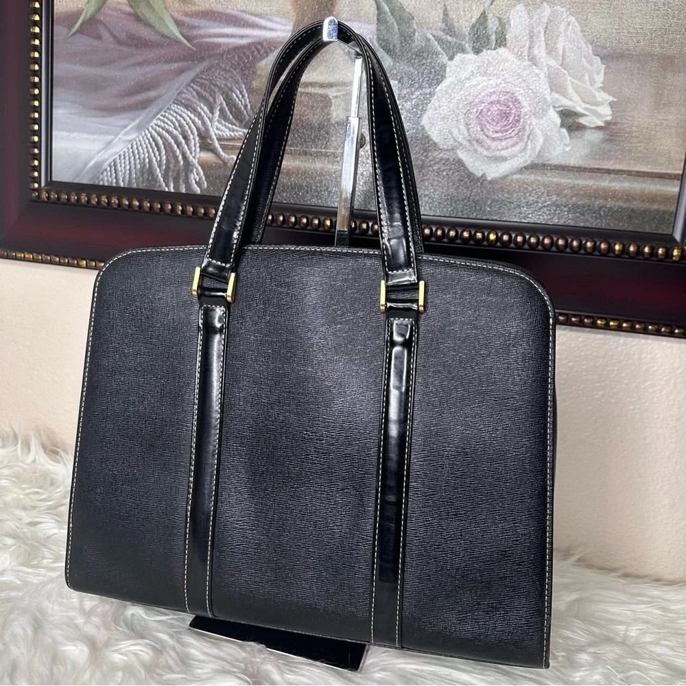 Burberry Black Leather Bag